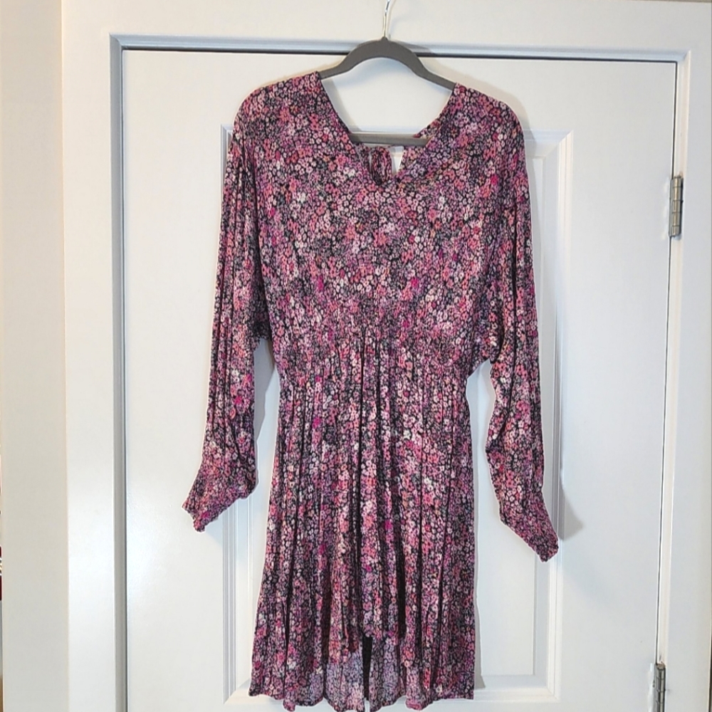 Flower print long sleeve tie back dress